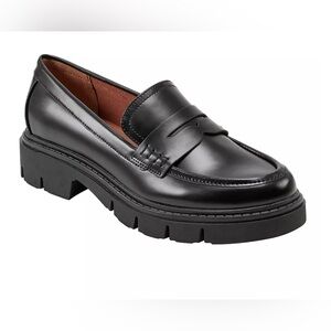 Marc Fisher Cube  Black Loafers 9 EUC